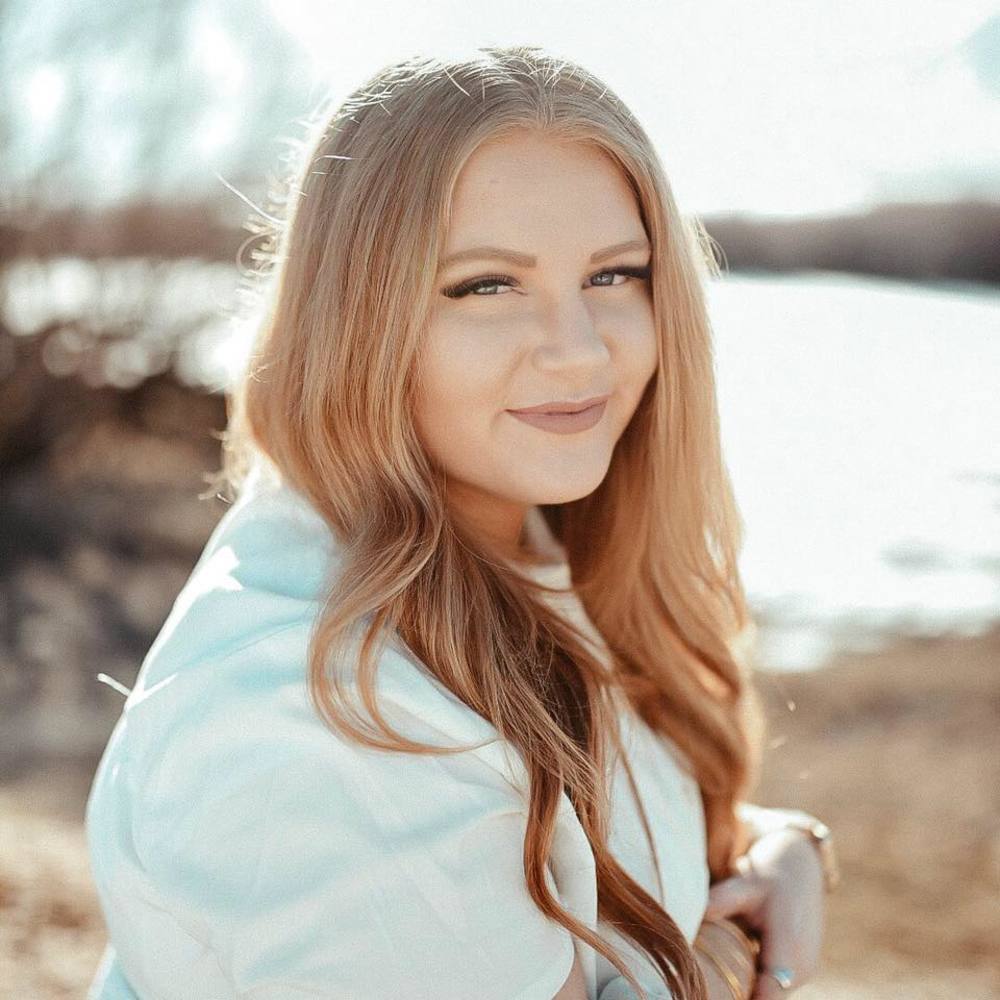 Meet your Posher, Gabby